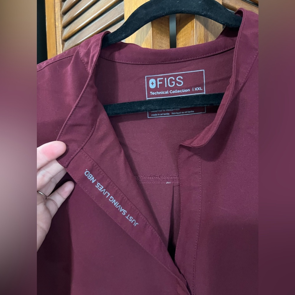 FIGS Rafaela Oversized Scrub Top Burgundy